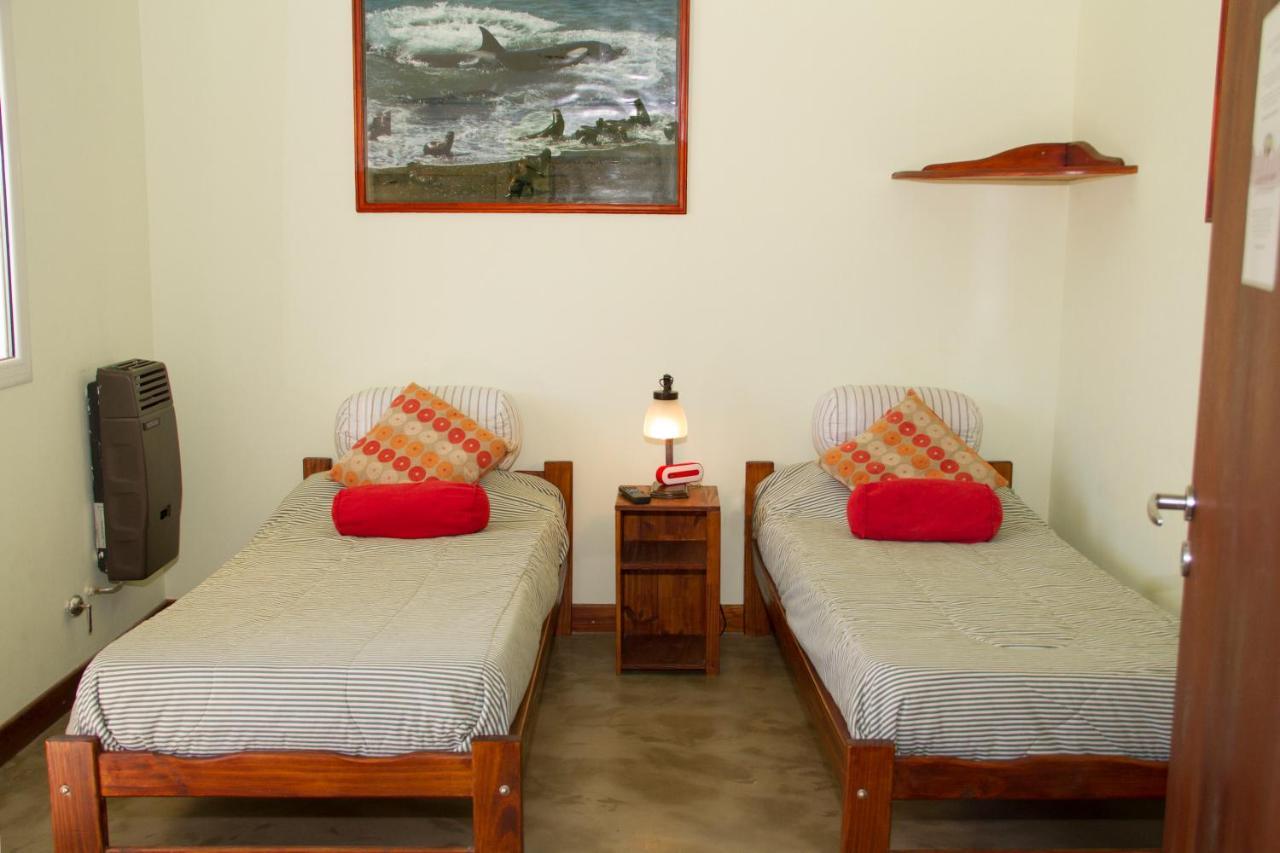 La Tosca Hostel Puerto Madryn Eksteriør bilde