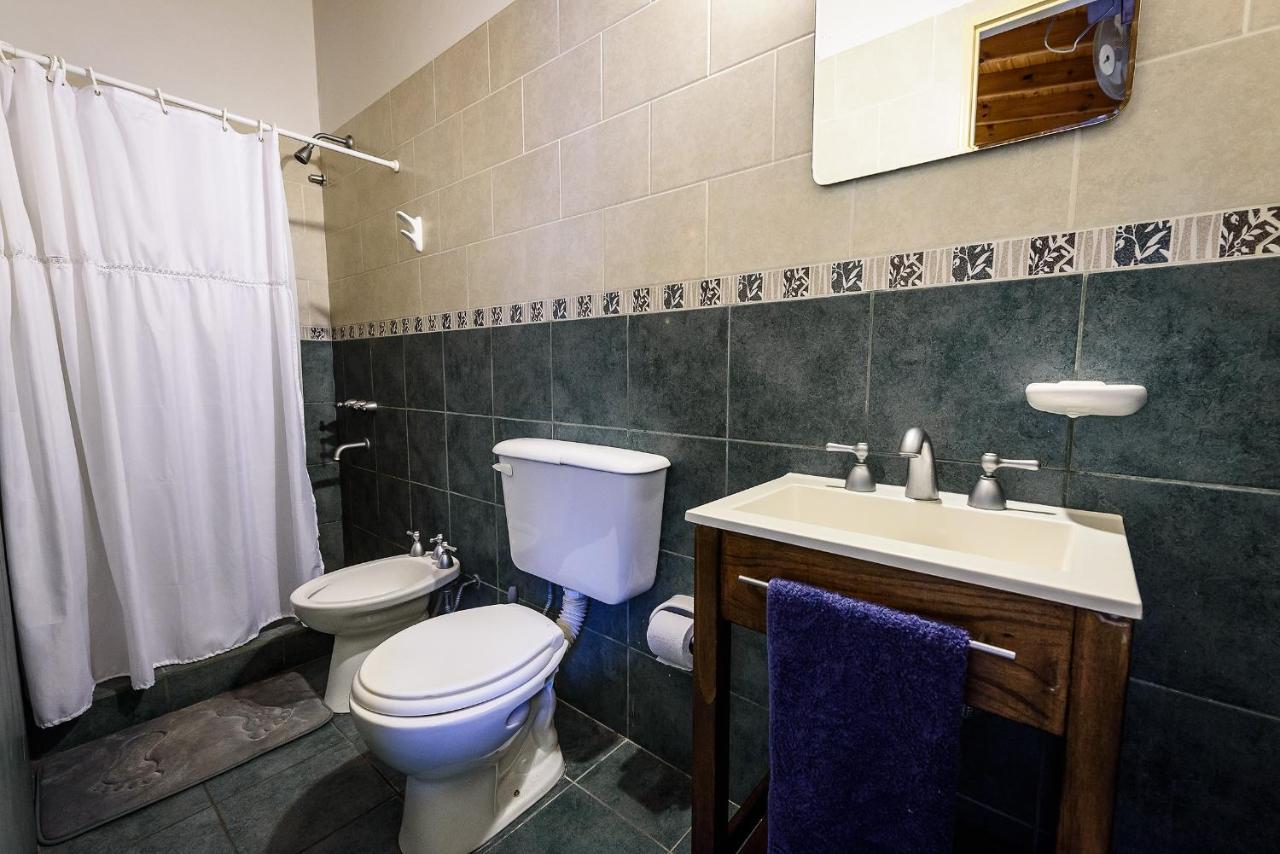 La Tosca Hostel Puerto Madryn Eksteriør bilde