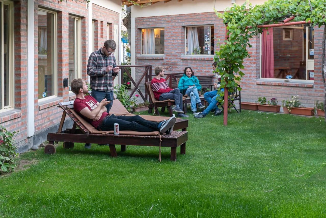 La Tosca Hostel Puerto Madryn Eksteriør bilde