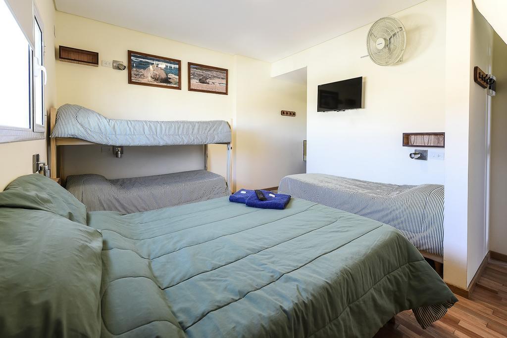 La Tosca Hostel Puerto Madryn Eksteriør bilde