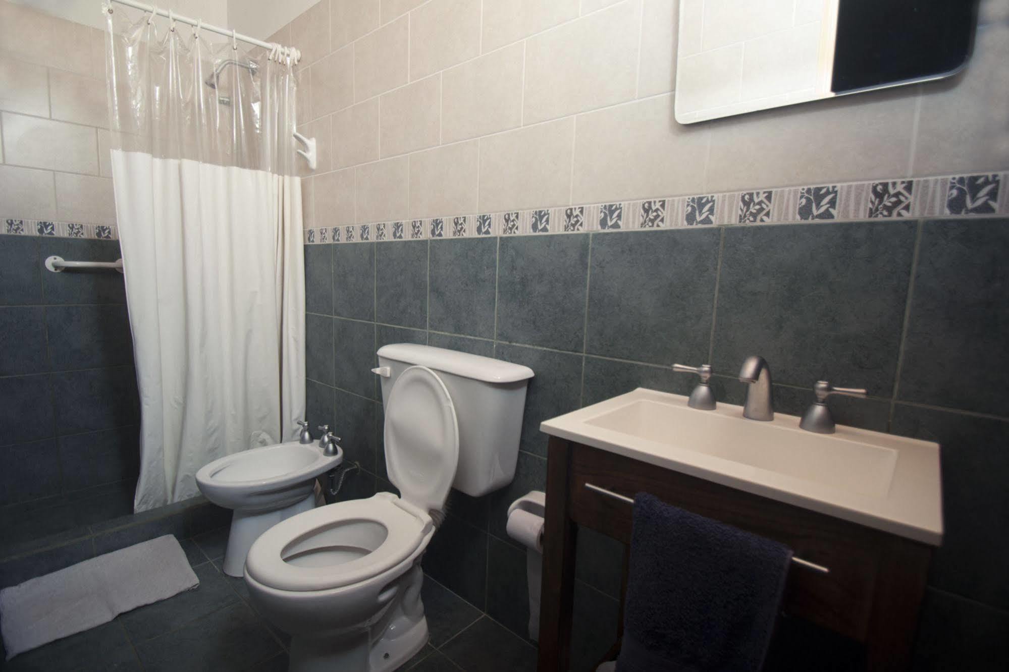 La Tosca Hostel Puerto Madryn Eksteriør bilde